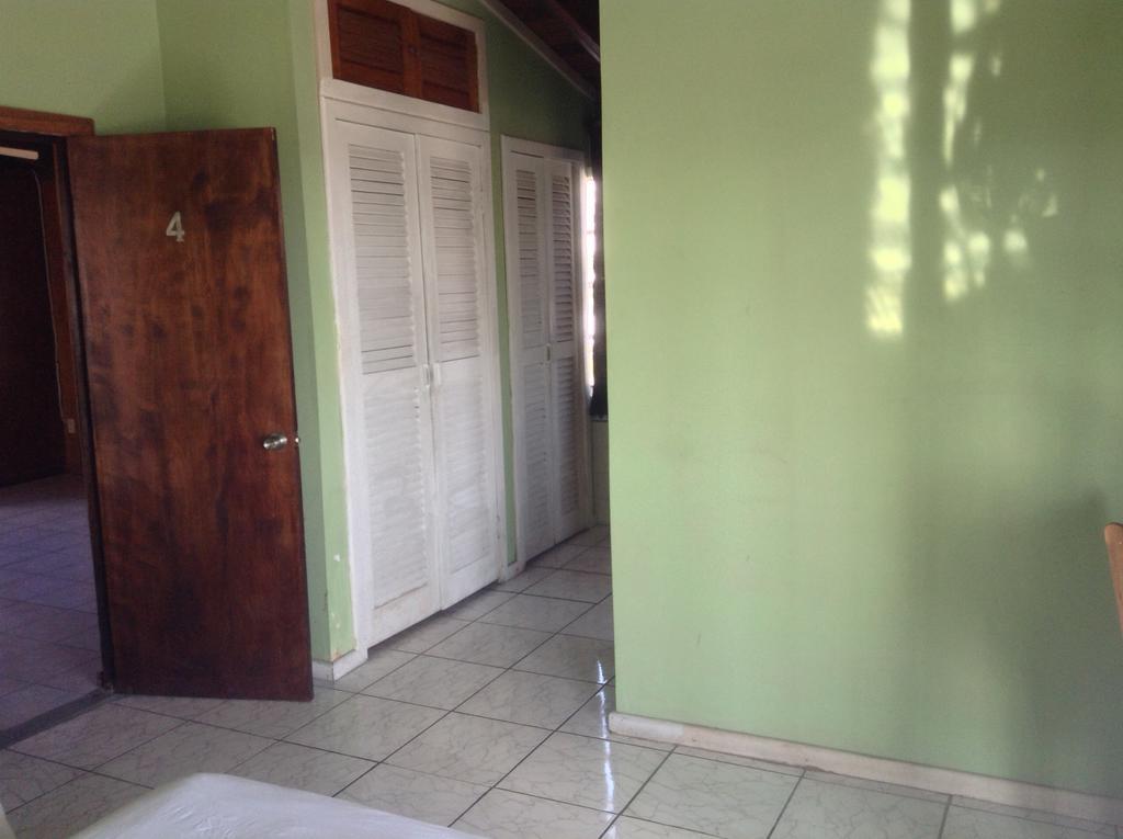 Amelia Guest House ซานเปโดร ภายนอก รูปภาพ