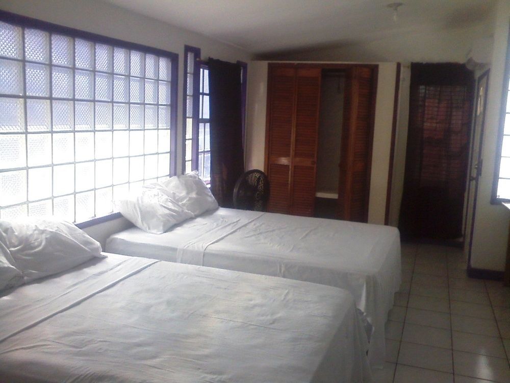 Amelia Guest House ซานเปโดร ภายนอก รูปภาพ